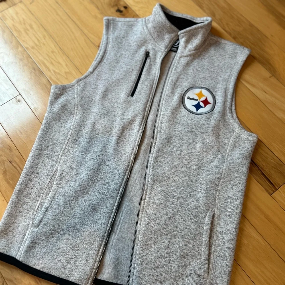 NWOT Pittsburgh Steelers Fleece-Lined Vest - Picture 7 of 11